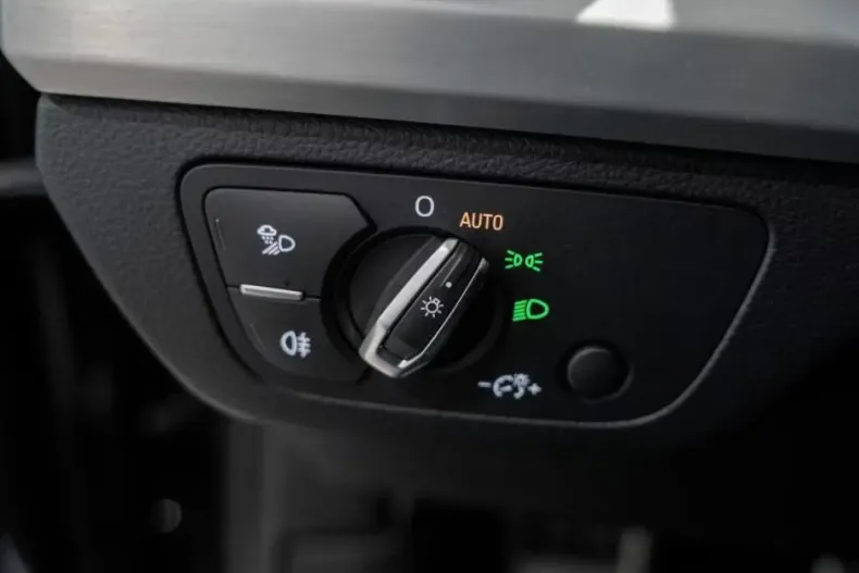 Audi Q5 din 2022 cu 70.099 km - oferta AUD186199 - foto 15