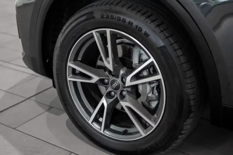 Audi Q5 din 2022 cu 70.099 km - oferta AUD186199 - foto 27