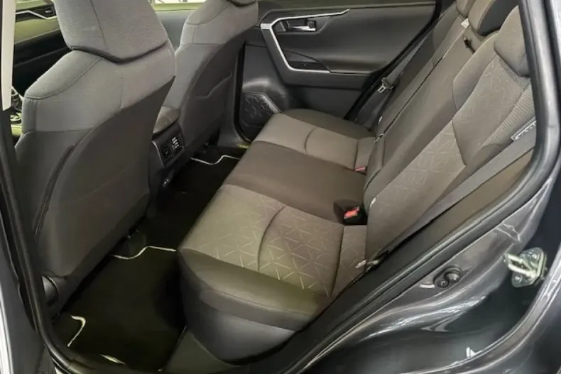 Toyota RAV4 din 2024 cu 22.500 km - oferta TOY186201 - foto 10