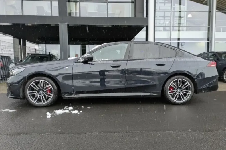 BMW 520 (Seria 5) din 2025 cu 25.036 km - oferta BMW186203 - foto 2