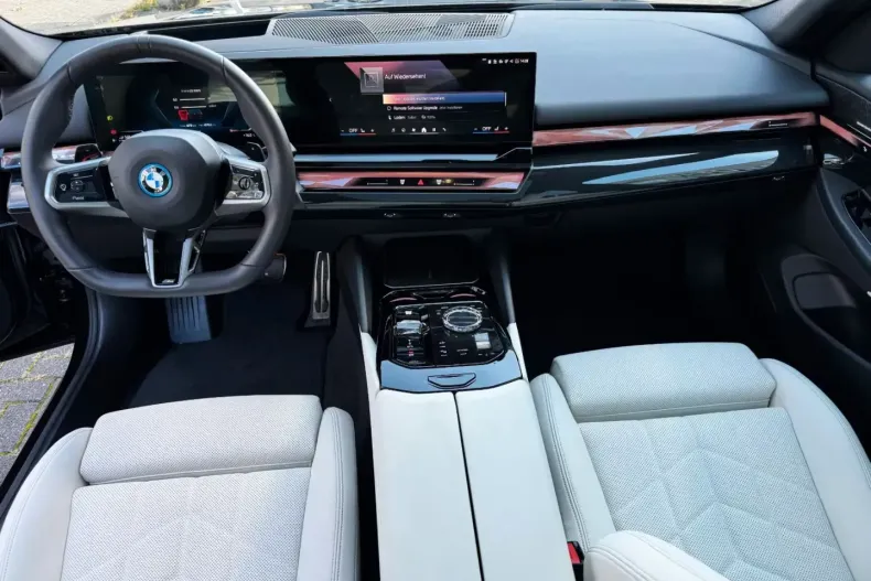 BMW 530 (Seria 5) din 2025 cu 4.076 km - oferta BMW186204 - foto 15