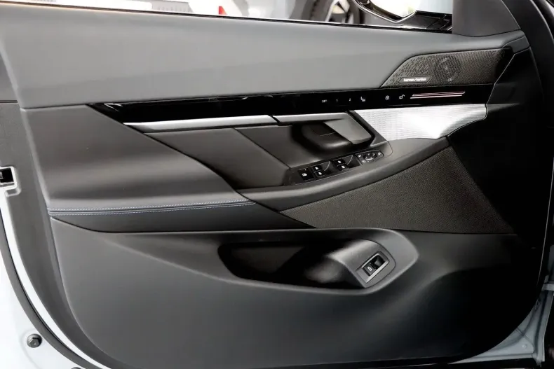 BMW 520 (Seria 5) din 2023 cu 57.717 km - oferta BMW186206 - foto 14