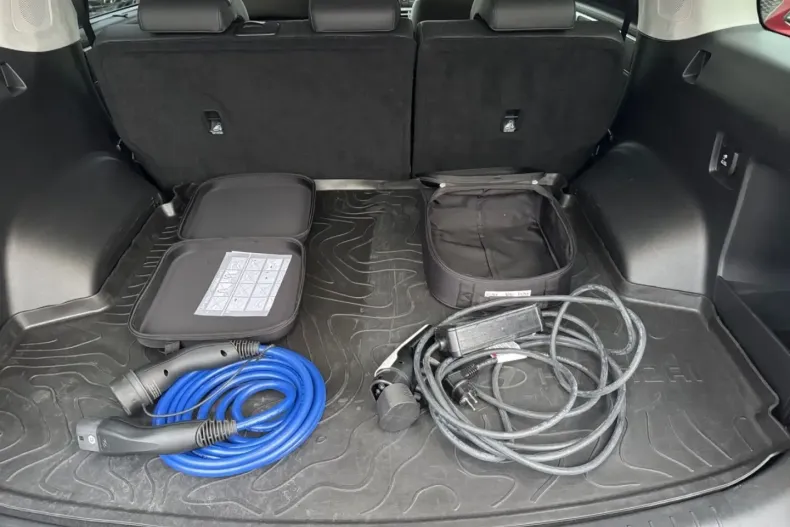 Hyundai SANTA FE din 2025 cu 19.990 km - oferta HYU186213 - foto 11