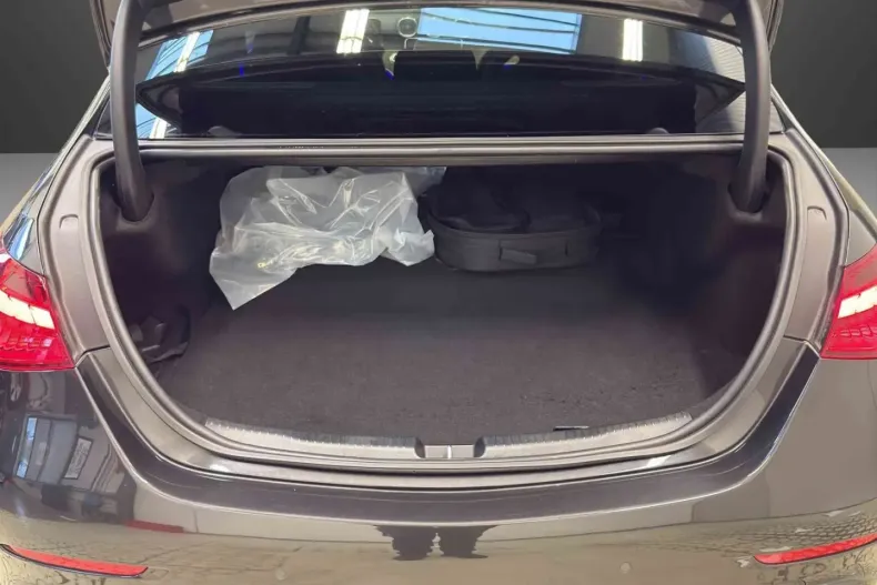 Mercedes-Benz C 63 AMG (Clasa C) din 2024 cu 14.197 km - oferta MER186223 - foto 11