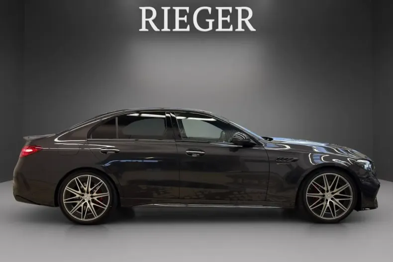 Mercedes-Benz C 63 AMG (Clasa C) din 2024 cu 14.197 km - oferta MER186223 - foto 14