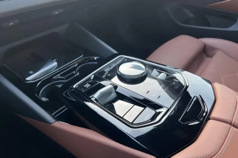 BMW 520 (Seria 5) din 2025 cu 6.790 km - oferta BMW186225 - foto 14