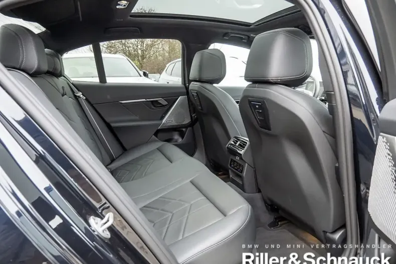 BMW 520 (Seria 5) din 2025 cu 25.900 km - oferta BMW186226 - foto 8