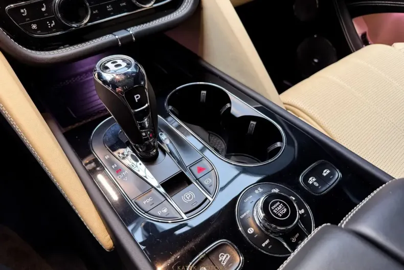 Bentley Bentayga din 2023 cu 44.795 km - oferta BEN186237 - foto 24