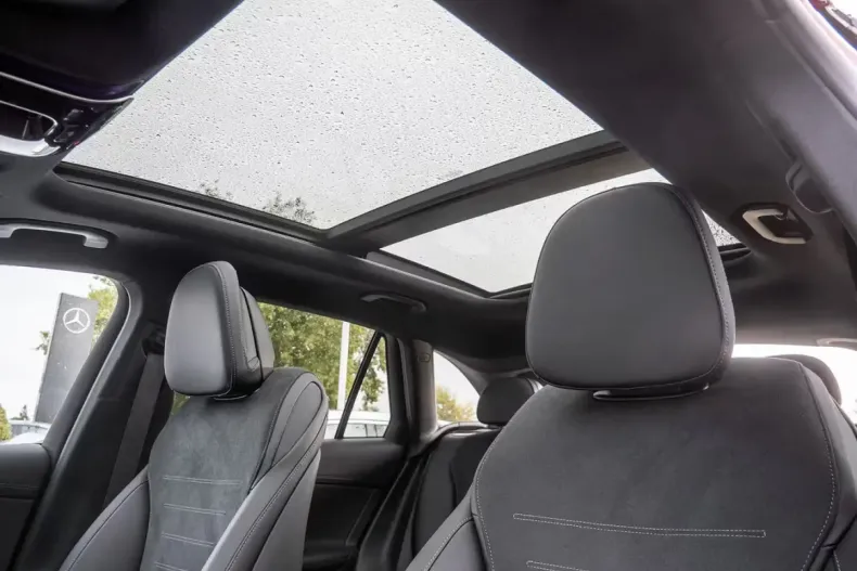 Mercedes-Benz GLC 220 (Clasa GLC) din 2023 cu 7.916 km - oferta MER186248 - foto 16