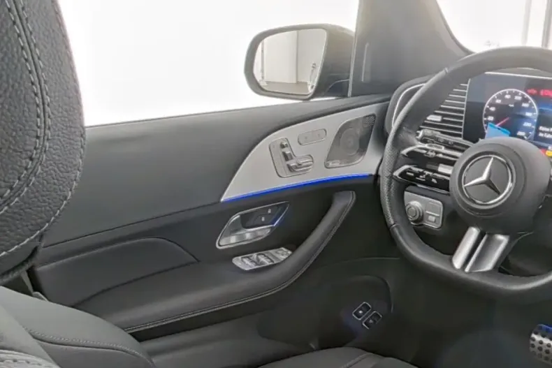 Mercedes-Benz GLE 400 (Clasa GLE) din 2024 cu 24.641 km - oferta MER186249 - foto 8