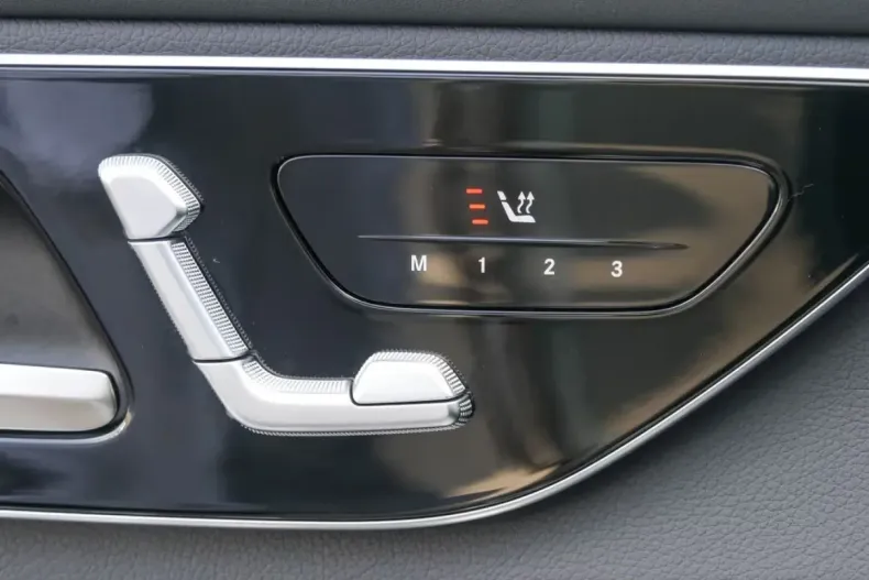 Mercedes-Benz GLC 400 (Clasa GLC) din 2025 cu 8.991 km - oferta MER186258 - foto 9