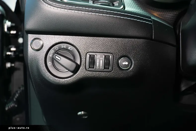 Dodge Challenger din 2021 cu 31.708 km - oferta DOD186267 - foto 17