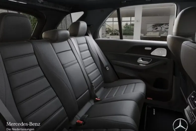 Mercedes-Benz GLC 350 din 2025 cu 9.500 km - oferta MER186268 - foto 3