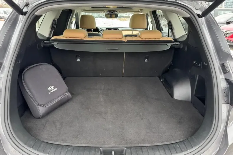 Hyundai SANTA FE din 2021 cu 56.945 km - oferta HYU186271 - foto 12