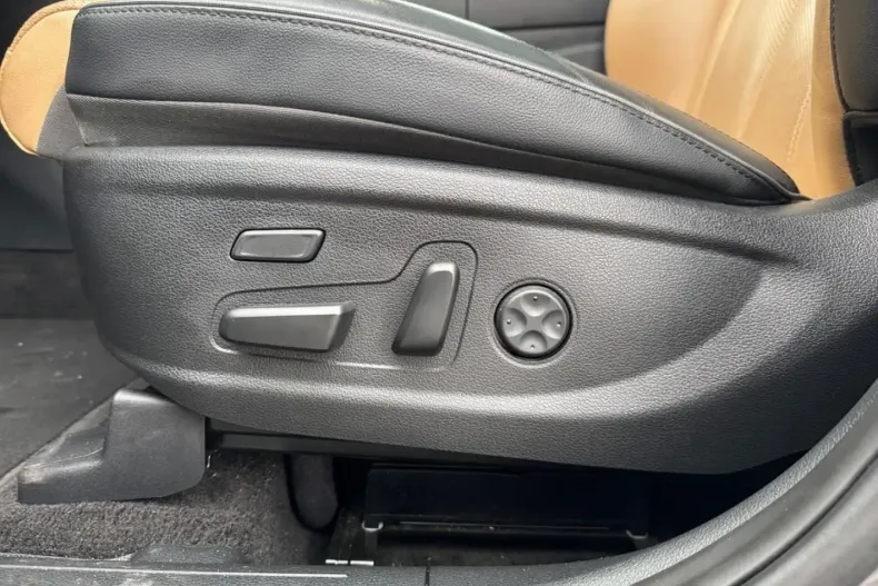 Hyundai SANTA FE din 2021 cu 56.945 km - oferta HYU186271 - foto 19