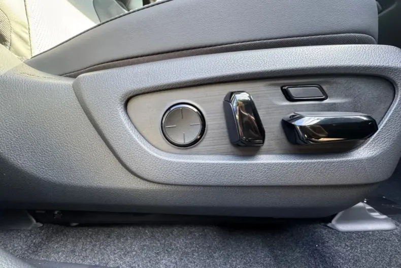 Lexus RX 350 din 2025 cu 50 km - oferta LEX186274 - foto 10