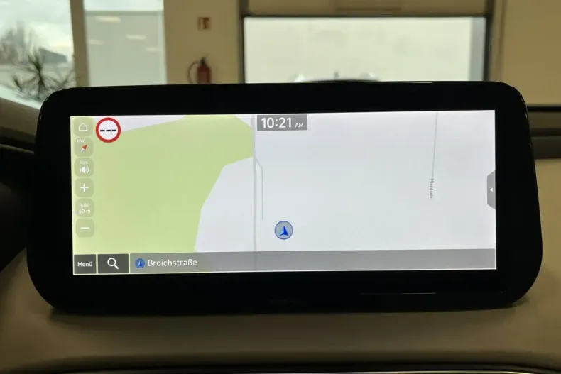 Hyundai SANTA FE din 2021 cu 84.037 km - oferta HYU186275 - foto 23