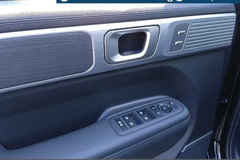 Hyundai SANTA FE din 2025 cu 5.078 km - oferta HYU186276 - foto 16