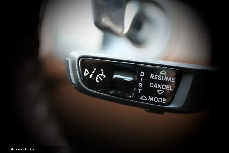 Porsche Cayenne din 2023 cu 69.787 km - oferta POR186285 - foto 19