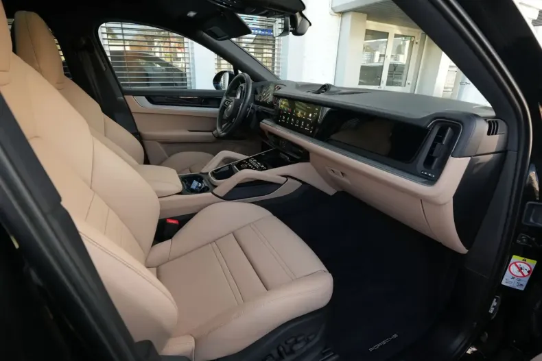 Porsche Cayenne din 2025 cu 12.000 km - oferta POR186287 - foto 4