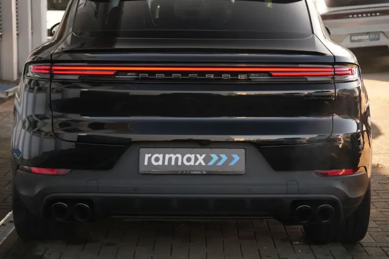 Porsche Cayenne din 2025 cu 12.000 km - oferta POR186287 - foto 12