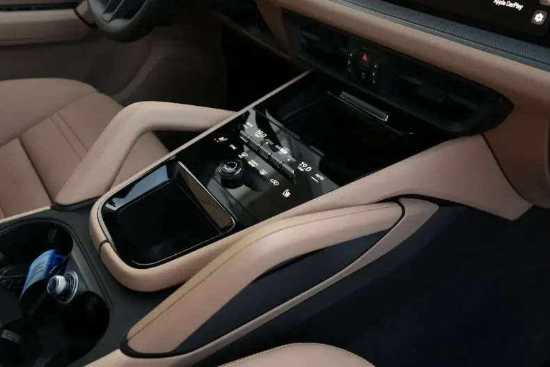 Porsche Cayenne din 2025 cu 12.000 km - oferta POR186287 - foto 24