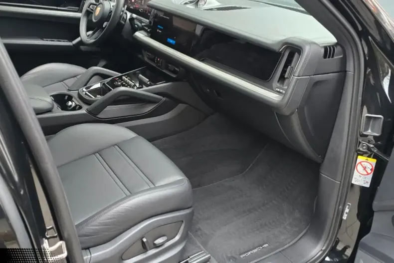 Porsche Cayenne din 2025 cu 16.700 km - oferta POR186289 - foto 12