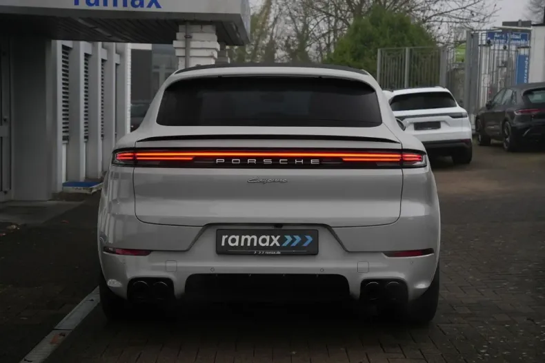 Porsche Cayenne din 2024 cu 16.000 km - oferta POR186290 - foto 6