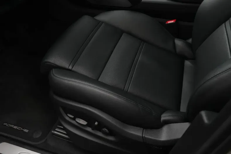 Porsche Cayenne din 2024 cu 16.000 km - oferta POR186290 - foto 16