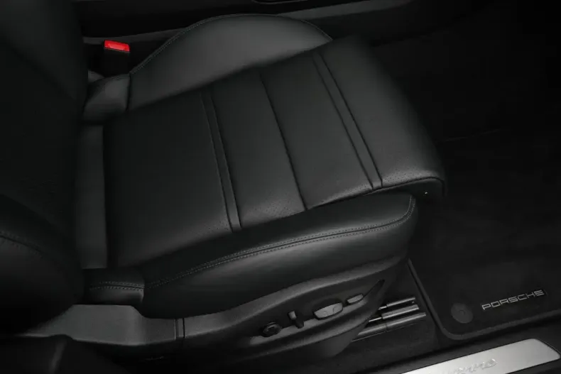 Porsche Cayenne din 2024 cu 16.000 km - oferta POR186290 - foto 18