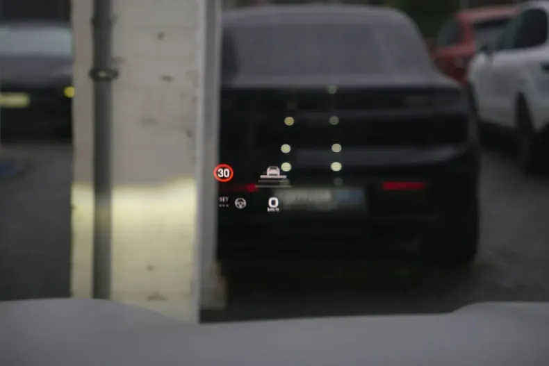 Porsche Cayenne din 2024 cu 16.000 km - oferta POR186290 - foto 36