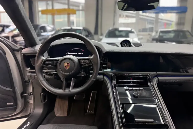 Porsche Panamera din 2025 cu 20.000 km - oferta POR186294 - foto 20