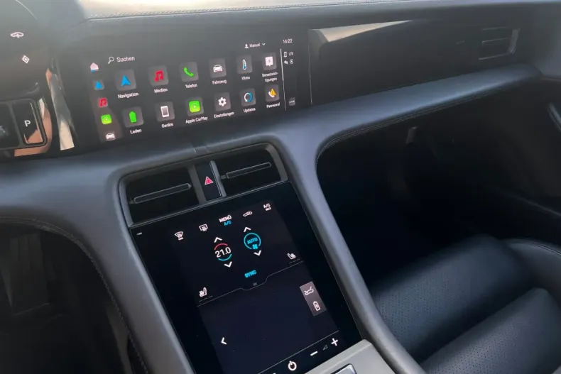 Porsche Taycan din 2023 cu 34.500 km - oferta POR186301 - foto 7