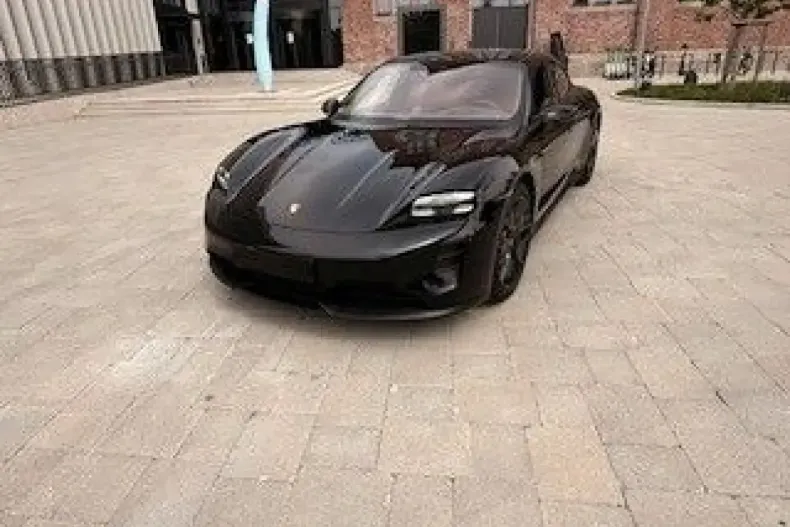 Porsche Taycan din 2023 cu 61.000 km - oferta POR186302 - foto 6