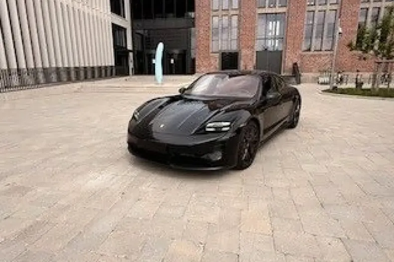 Porsche Taycan din 2023 cu 61.000 km - oferta POR186302 - foto 7