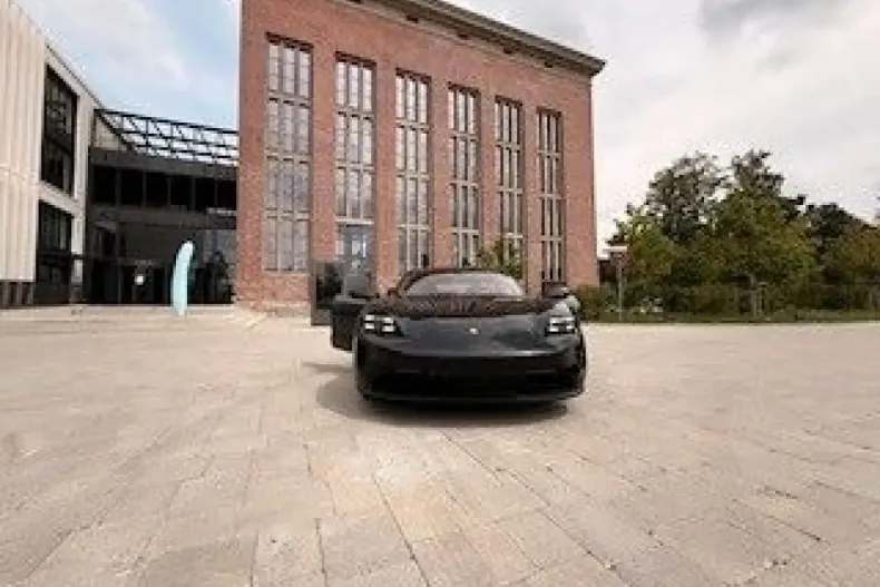 Porsche Taycan din 2023 cu 61.000 km - oferta POR186302 - foto 15