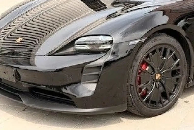 Porsche Taycan din 2023 cu 61.000 km - oferta POR186302 - foto 24