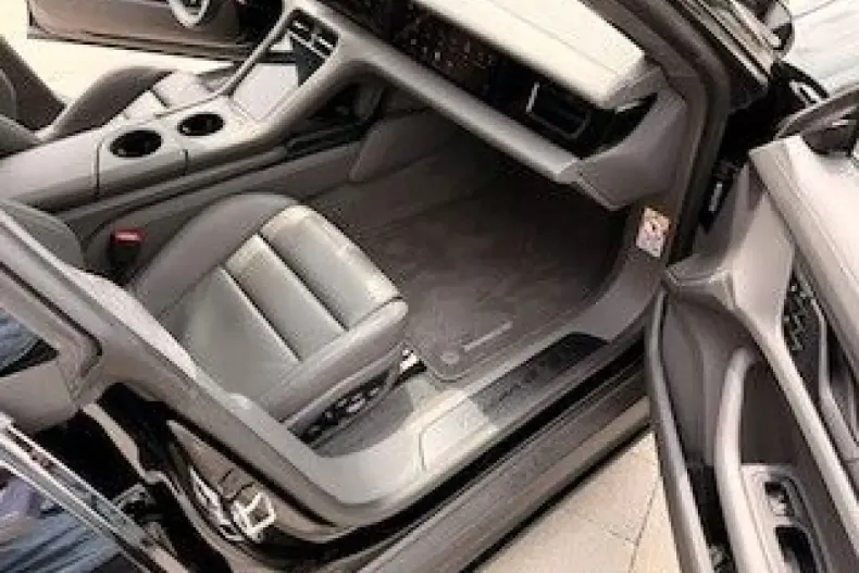 Porsche Taycan din 2023 cu 61.000 km - oferta POR186302 - foto 26