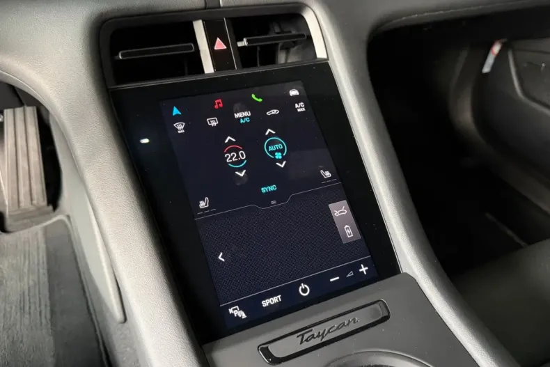 Porsche Taycan din 2023 cu 9.282 km - oferta POR186303 - foto 24