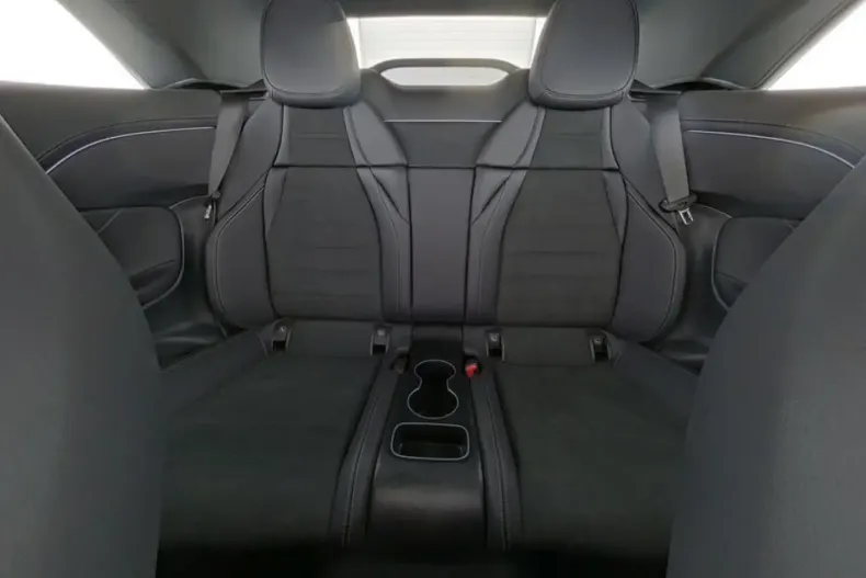 Mercedes-Benz CLE 300 (Clasa CLE) din 2024 cu 28.738 km - oferta MER186320 - foto 7