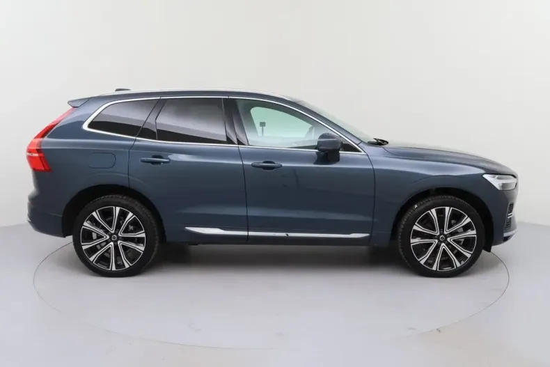 Volvo XC60 din 2025 cu 14.211 km - oferta VOL186322 - foto 3