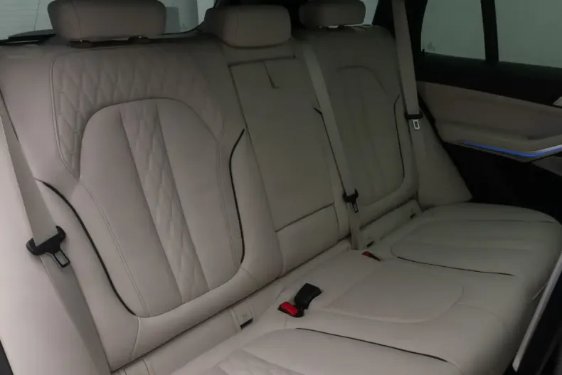 BMW X5 (Seria X) din 2022 cu 43.858 km - oferta BMW186324 - foto 29