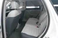 Volkswagen Touareg din 2022 cu 18.974 km - oferta VOL186334 - foto 7