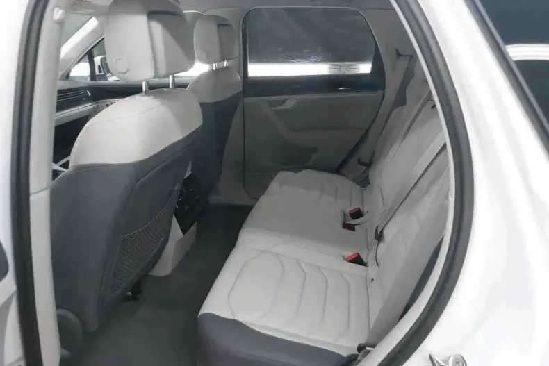 Volkswagen Touareg din 2022 cu 18.974 km - oferta VOL186334 - foto 7