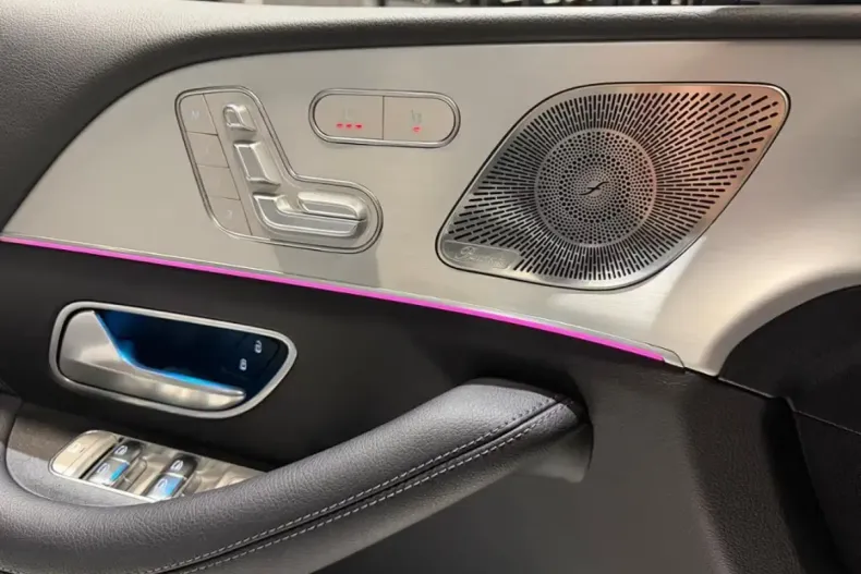 Mercedes-Benz GLE 350 (Clasa GLE) din 2024 cu 8.900 km - oferta MER186346 - foto 4