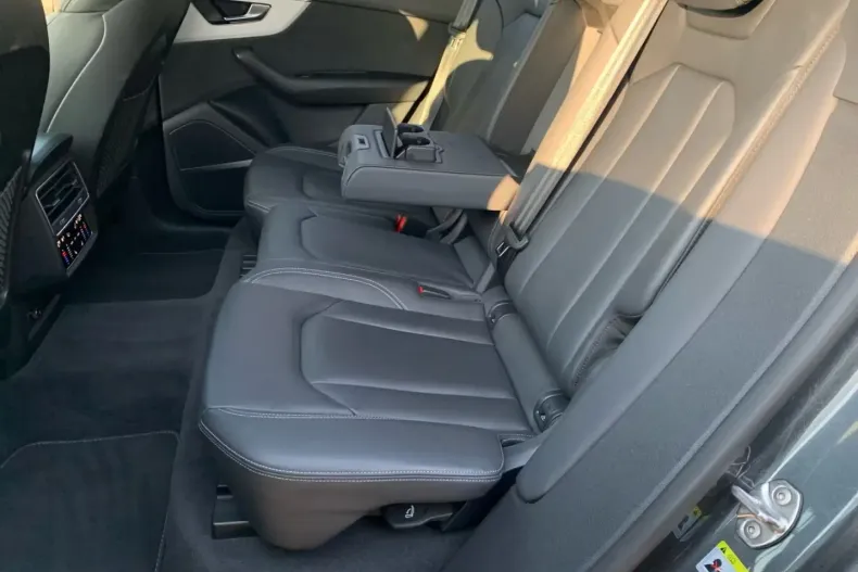 Audi SQ8 din 2024 cu 28.950 km - oferta AUD186349 - foto 10