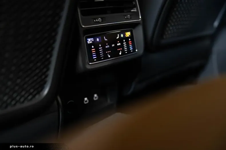 Audi RSQ8 din 2025 cu 120 km - oferta AUD186350 - foto 28