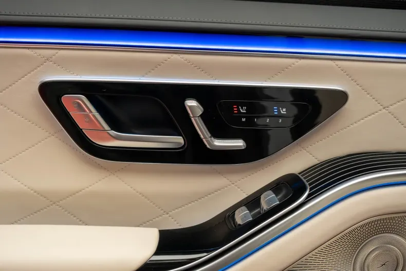 Mercedes-Benz S 580 (Clasa S) din 2023 cu 30.000 km - oferta MER186351 - foto 24