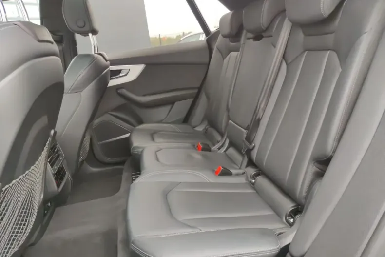 Audi SQ8 din 2024 cu 38.500 km - oferta AUD186359 - foto 6