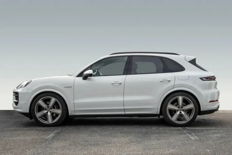 Porsche Cayenne din 2024 cu 17.900 km - oferta POR186360 - foto 2